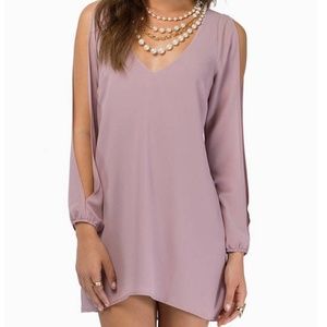 Tobi open slit long sleeve shift dress (XS)